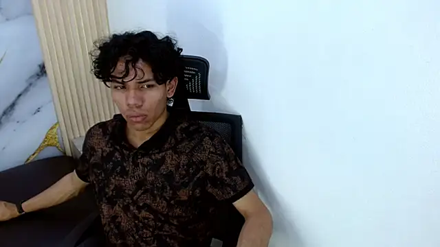 DaviidBuckx  online show from March 2026 02:33:02 AM