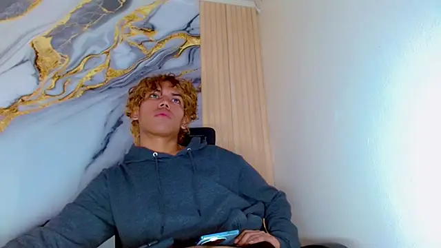 DaviidBuckx  online show from April 2026 02:24:02 PM