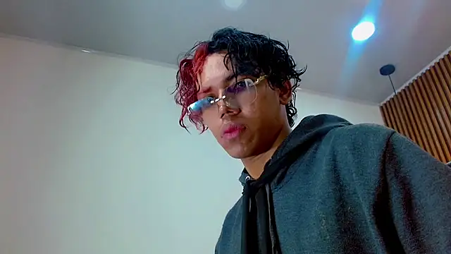 DaviidBuckx  online show from April 2026 02:24:01 AM