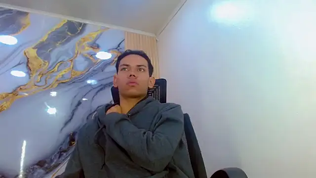 DaviidBuckx  online show from March 2026 02:12:01 AM