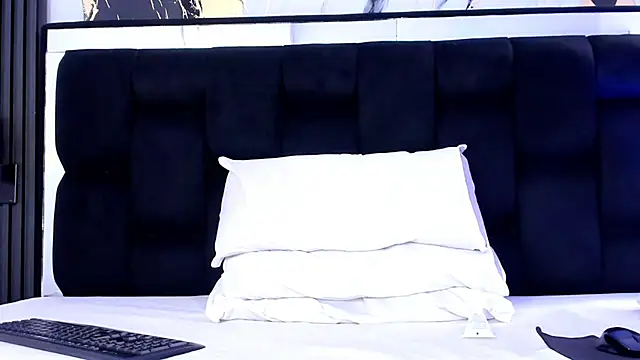 light eyes  online show from March 2026 02:33:02 PM