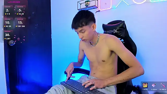 light eyes  online show from February 2026 01:00:01 PM