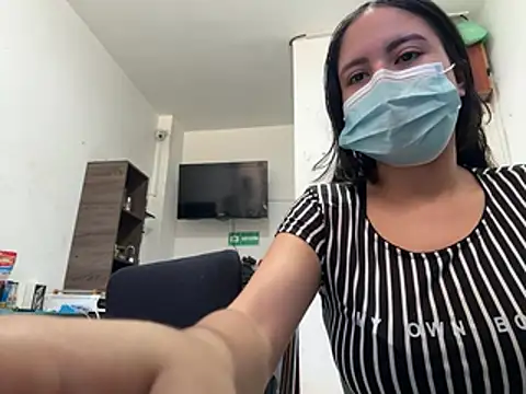 Snapshot of two_cam_latin chatting on February 2026 05:37:01 PM two cam latin online show from February 2026 05:37:01 PM