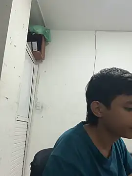 Snapshot of two_cam_latin chatting on February 2026 08:52:02 PM two cam latin online show from February 2026 08:52:02 PM