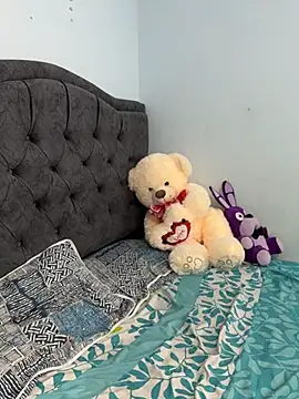 two cam latin online show from April 2026 03:55:01 AM