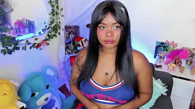 Snapshot of Angel_Belll chatting on February 2026 12:43:02 AM Angel Belll online show from February 2026 12:43:02 AM