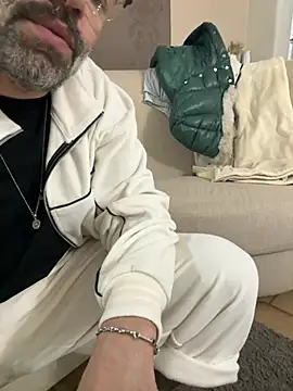 trombaio online show from February 2026 05:58:01 PM