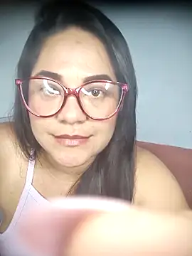 tania queen online show from February 2026 12:00:01 AM