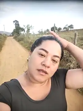 tania queen online show from March 2026 12:01:01 PM