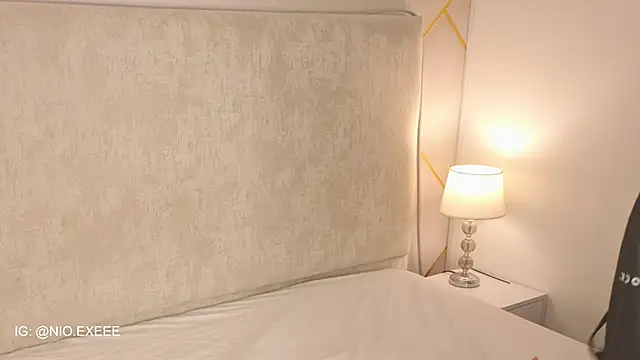 Nioki  online show from March 2026 04:03:02 AM