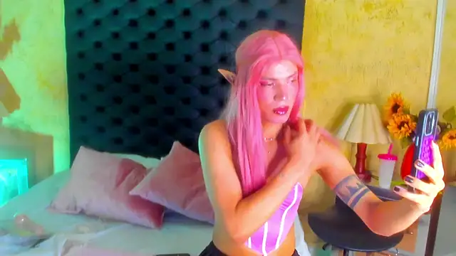 VeronikaBloom  online show from February 2026 09:47:01 PM