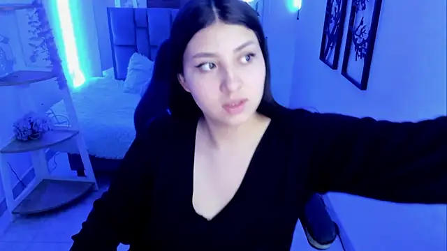 bloom winxx online show from February 2026 03:04:01 AM