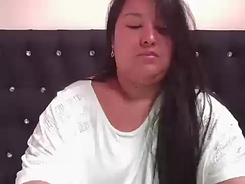 Snapshot of GabyBeautiful93 chatting on February 2026 04:59:01 PM GabyBeautiful93 online show from February 2026 04:59:01 PM