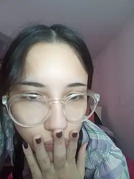 isaaabelaaa online show from February 2026 12:05:01 PM