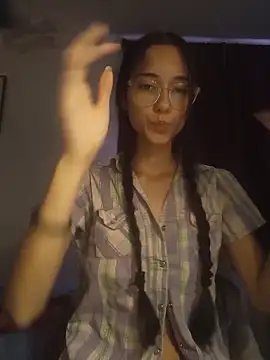 isaaabelaaa online show from February 2026 01:12:01 PM