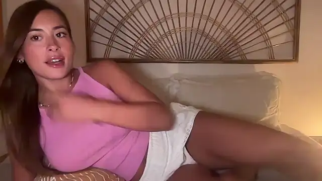 karinaaaxx online show from April 2026 12:18:02 PM