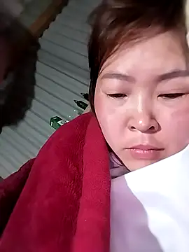 Yiyoongg online show from February 2026 11:25:02 PM