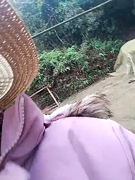 Yiyoongg online show from March 2026 01:05:02 AM