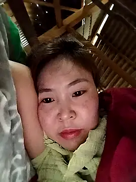 Yiyoongg online show from February 2026 02:19:01 AM