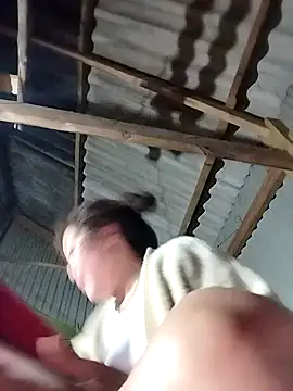 Yiyoongg online show from April 2026 01:05:02 PM