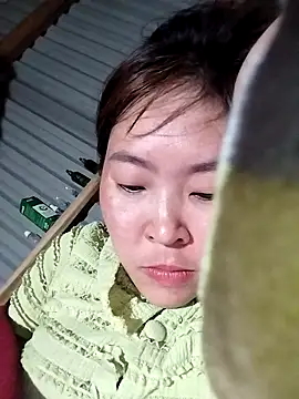 Yiyoongg online show from February 2026 01:29:02 PM