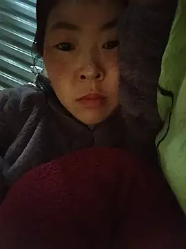 Yiyoongg online show from May 2026 11:36:01 PM