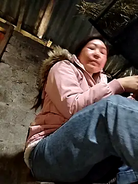 Yiyoongg online show from March 2026 02:58:02 AM