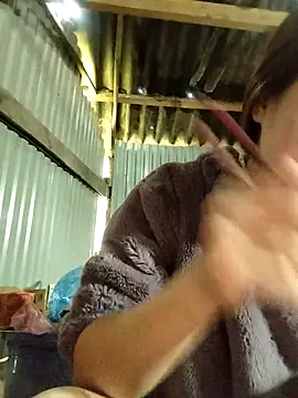 Yiyoongg online show from February 2026 01:50:02 AM