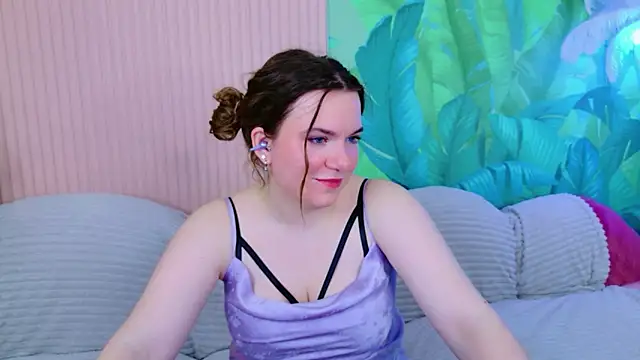 Teona Owenss online show from March 2026 03:57:02 PM