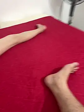 huyenzz online show from April 2026 04:11:02 PM