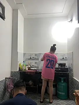 Snapshot of huyenzz chatting on February 2026 11:32:02 AM huyenzz online show from February 2026 11:32:02 AM