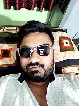 loyalboy 0052 online show from May 2026 06:28:02 PM