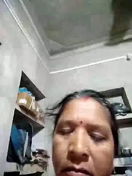 Snapshot of Loomaraj chatting on July 2026 11:35:02 PM Loomaraj online show from July 2026 11:35:02 PM