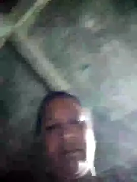 Snapshot of Loomaraj chatting on July 2026 10:18:01 PM Loomaraj online show from July 2026 10:18:01 PM