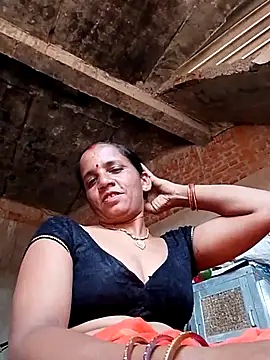 Snapshot of Anitarakkoli chatting on June 2026 06:07:02 AM Anitarakkoli online show from June 2026 06:07:02 AM