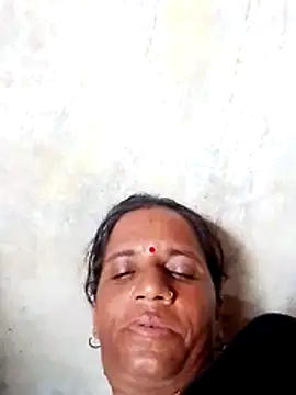 Snapshot of Anitarakkoli chatting on July 2026 06:00:02 AM Anitarakkoli online show from July 2026 06:00:02 AM