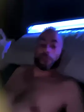 Snapshot of Erchipi chatting on April 2026 05:45:02 AM Erchipi online show from April 2026 05:45:02 AM