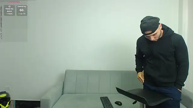 jhustin marcius online show from March 2026 08:38:02 PM