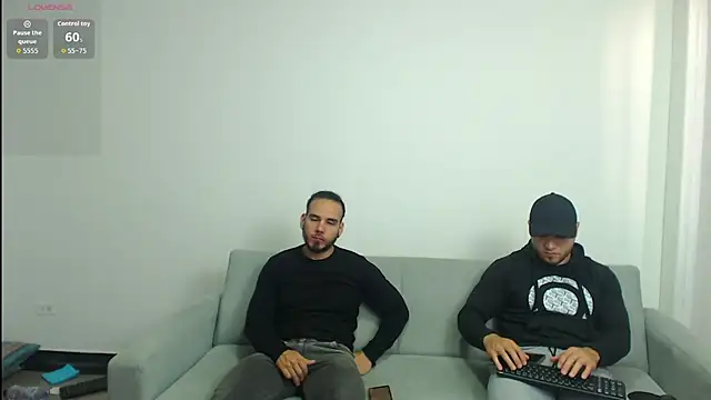 jhustin marcius online show from April 2026 08:42:02 PM