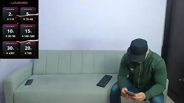 jhustin marcius online show from December 2025 02:31:01 PM