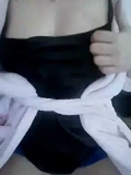 AkuManis online show from February 2026 01:02:01 PM