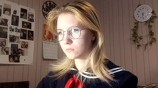 Snapshot of RunawayBr1de chatting on February 2026 02:25:01 PM RunawayBr1de online show from February 2026 02:25:01 PM