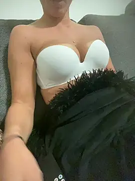 little dreamer  online show from March 2026 07:17:01 PM