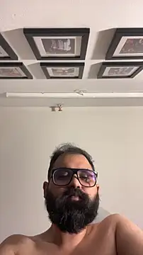 beerboy2222 online show from April 2026 04:08:02 PM