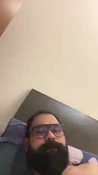 beerboy2222 online show from May 2026 06:00:01 PM