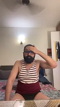 beerboy2222 online show from May 2026 08:03:01 PM