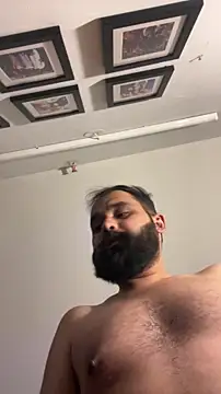 beerboy2222 online show from April 2026 05:14:02 PM