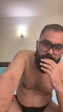 beerboy2222 online show from June 2026 06:57:01 PM