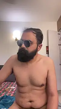 beerboy2222 online show from May 2026 12:10:01 PM