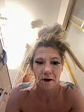 XXX2Freaks online show from March 2026 06:33:01 PM